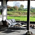 Nyaraló Ruhe Unter Reet-haus Mit Sauna, Whirlpool Und Kamin *