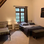 Nyaraló Ruhe Unter Reet-haus Mit Sauna, Whirlpool Und Kamin *