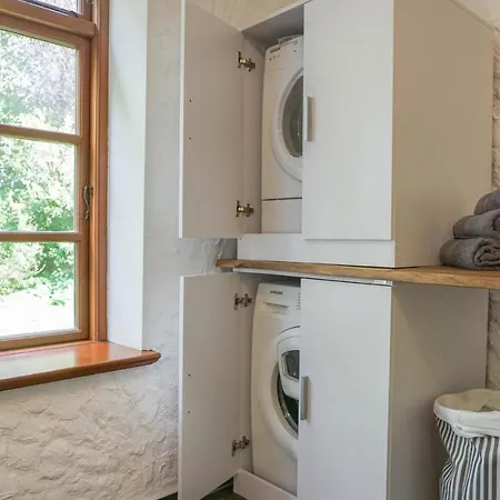 Casa vacanze Exklusives Reetdach-ferienhaus Mit Sauna, Whirlpool & Privatgarten - Bis 10 Personen *