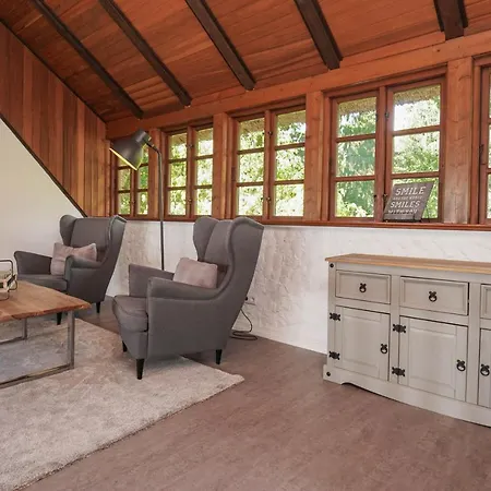 Ruhe Unter Reet-haus Mit Sauna, Whirlpool Und Kamin Vakantiehuis *