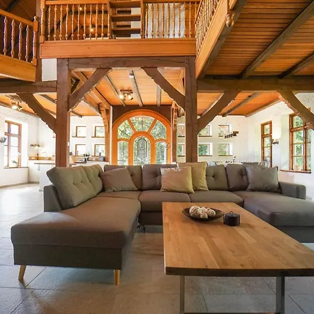 Exklusives Reetdach-ferienhaus Mit Sauna, Whirlpool & Privatgarten - Bis 10 Personen Casa vacanze *