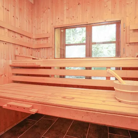 Casa vacanze Exklusives Reetdach-ferienhaus Mit Sauna, Whirlpool & Privatgarten - Bis 10 Personen Gnarrenburg