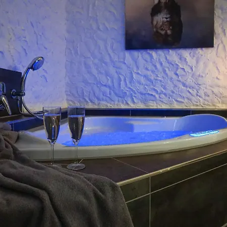 Casa vacanze Exklusives Reetdach-ferienhaus Mit Sauna, Whirlpool & Privatgarten - Bis 10 Personen Gnarrenburg