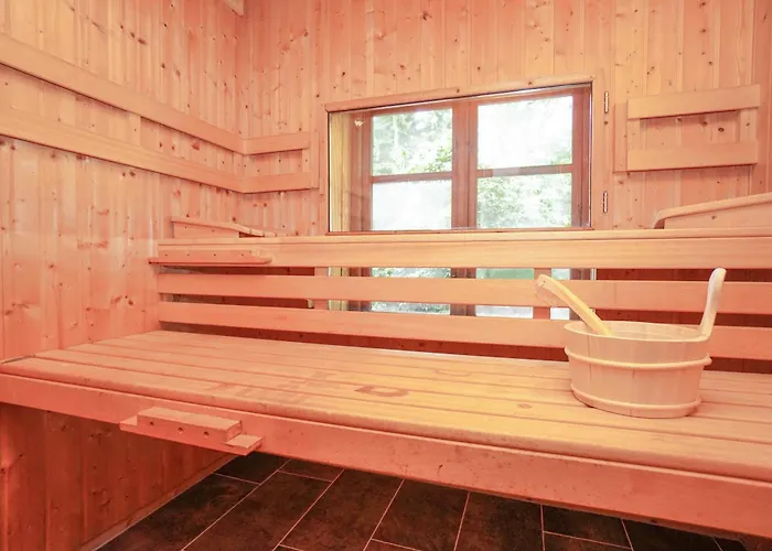 Hébergement de vacances Ruhe Unter Reet-haus Mit Sauna, Whirlpool Und Kamin Gnarrenburg